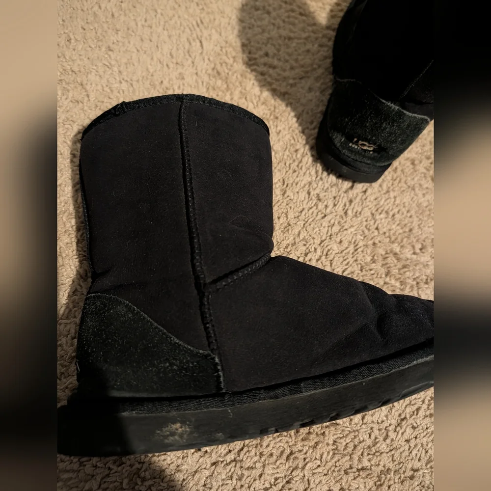 Pre-owned UGG Women's Black Classic Boots Size 8